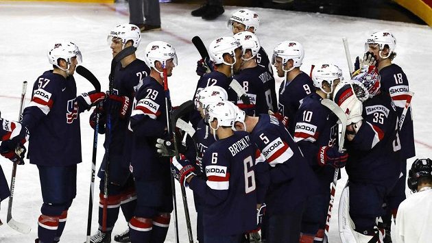 Radost Američanů po duelu s Italy na MS. Radost Američanů po duelu s Italy na MS.