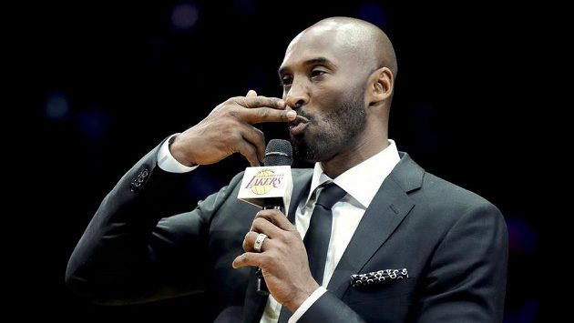 Přijme Kobe Bryant výzvu Floyda Mayweathera? Přijme Kobe Bryant výzvu Floyda Mayweathera?