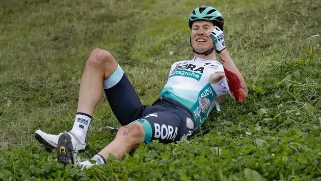 Nizozemský cyklista Wilco Kelderman v závodě Binck Bank Tour utrpěl po pádu zlomeninu pánve a dvou žeber. Nizozemský cyklista Wilco Kelderman v závodě Binck Bank Tour utrpěl po pádu zlomeninu pánve a dvou žeber.