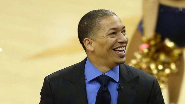 Kouč basketbalistů Clevelandu Tyronn Lue. Kouč basketbalistů Clevelandu Tyronn Lue.