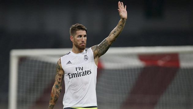 Obránce Sergio Ramos zůstává v Realu Madrid. Obránce Sergio Ramos zůstává v Realu Madrid.