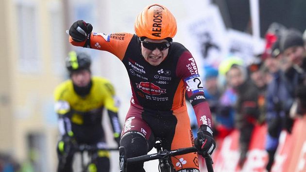 Vítěz MČR v cyklokrosu Michael Boroš z týmu Pauwels Sauzen - Vastgoedservice. Vítěz MČR v cyklokrosu Michael Boroš z týmu Pauwels Sauzen - Vastgoedservice.