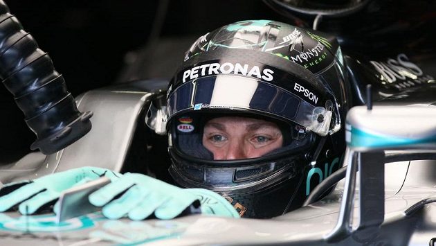 Pilot Mercedesu Nico Rosberg na ilustračním snímku ze Spielbergu. Pilot Mercedesu Nico Rosberg na ilustračním snímku ze Spielbergu.