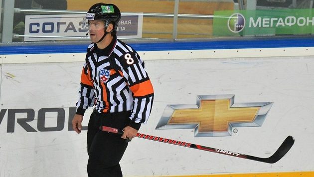 Ruský rozhodčí Vjačeslav Bulanov. Ruský rozhodčí Vjačeslav Bulanov.