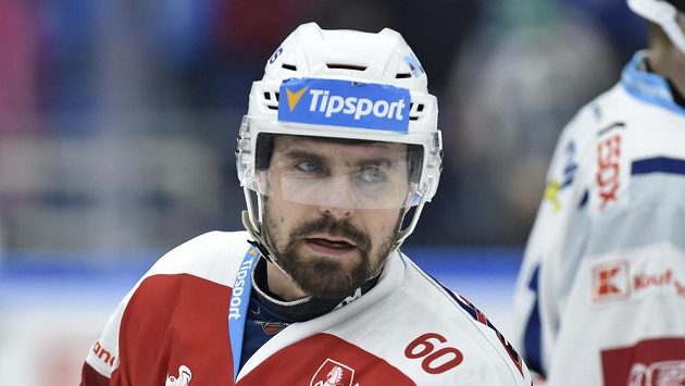 Tomáš Rolinek z Pardubic při utkání v Brně. Tomáš Rolinek z Pardubic při utkání v Brně.