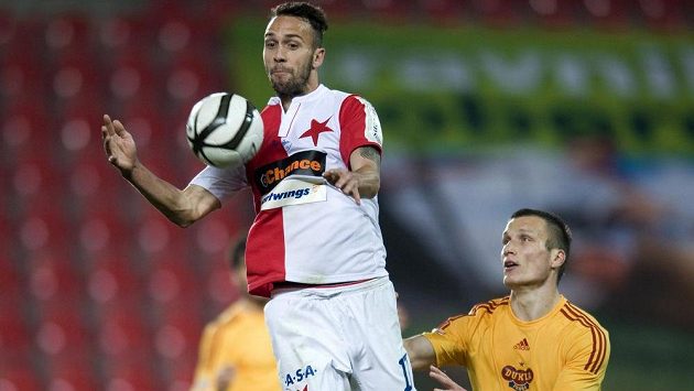 Jan Vošahlík (vlevo) se stěhuje ze Slavie do Českých Budějovic. Jan Vošahlík (vlevo) se stěhuje ze Slavie do Českých Budějovic.
