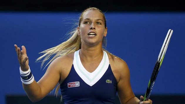 Slovenská tenistka Dominika Cibulková během finále prvního grandslamu sezóny. Slovenská tenistka Dominika Cibulková během finále prvního grandslamu sezóny.