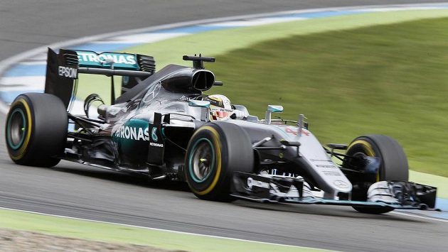 Britský pilot Lewis Hamilton. Britský pilot Lewis Hamilton.