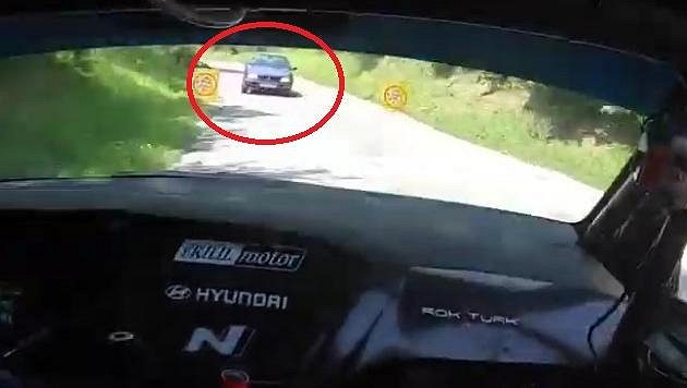 Neskutečný moment při chorvatské rallye Neskutečný moment při chorvatské rallye