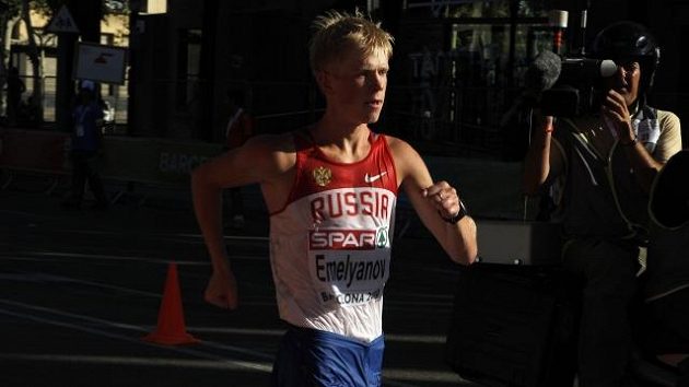 Ruský chodec Stanislav Jemeljanov na evropském šampionátu v roce 2010 v Barceloně. Ruský chodec Stanislav Jemeljanov na evropském šampionátu v roce 2010 v Barceloně.