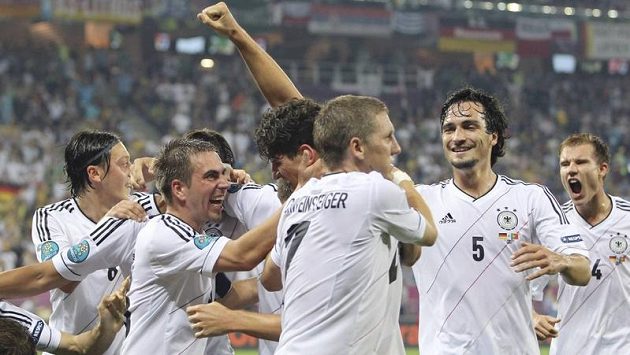 Fotbalisté Německa jsou tipováni za hlavní favority turnaje Fotbalisté Německa jsou tipováni za hlavní favority turnaje