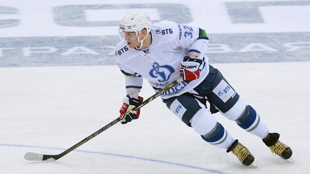 Hvězdný Alexandr Ovečkin válí v době výluky v NHL v moskevském Dynamu. Hvězdný Alexandr Ovečkin válí v době výluky v NHL v moskevském Dynamu.