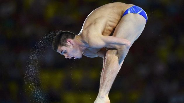 Americký skokan do vody David Boudia vyhrál závod skoků z desetimetrového prkna. Americký skokan do vody David Boudia vyhrál závod skoků z desetimetrového prkna.