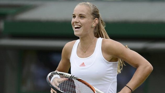 Nizozemka Arantxa Rusová se raduje po vyřazení Samanthy Stosurové ve Wimbledonu Nizozemka Arantxa Rusová se raduje po vyřazení Samanthy Stosurové ve Wimbledonu