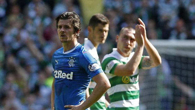 Joey Barton z Glasgow Rangers (vlevo). Joey Barton z Glasgow Rangers (vlevo).