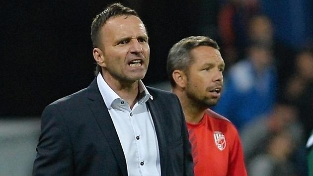 Trenér Plzně Karel Krejčí (vlevo) a jeho asistent Pavel Horváth. Trenér Plzně Karel Krejčí (vlevo) a jeho asistent Pavel Horváth.