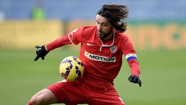 Kapitán Zbrojovky Pavel Zavadil odehrál ve Švédsku osm let. Kapitán Zbrojovky Pavel Zavadil odehrál ve Švédsku osm let.