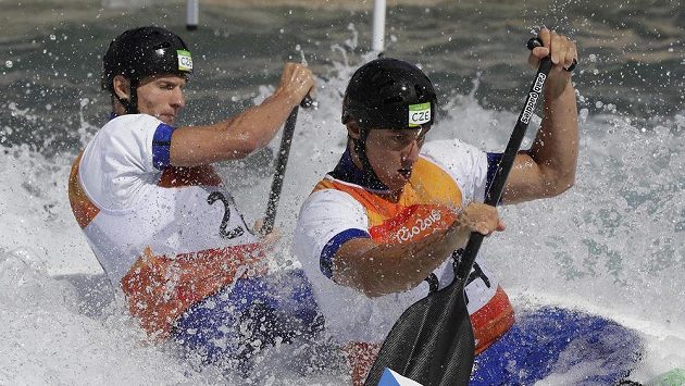 Deblkanoisté Jonáš Kašpar a Marek Šindler na olympijském kanále. Deblkanoisté Jonáš Kašpar a Marek Šindler na olympijském kanále.