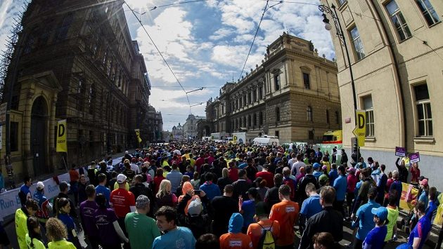 Na světě běhají milióny lidí. Patříte mezi ně i vy? Na světě běhají milióny lidí. Patříte mezi ně i vy?