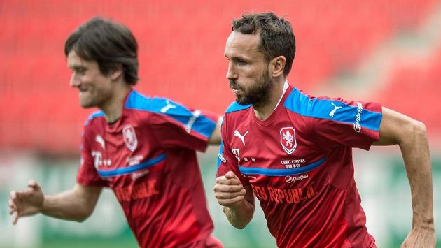 Tomáš Sivok (vpravo) a Tomáš Rosický na tréninku národního týmu. Tomáš Sivok (vpravo) a Tomáš Rosický na tréninku národního týmu.