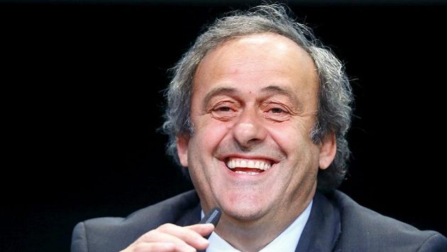 Současný prezident Evropské fotbalové unie Michel Platini oznámil svou kandidaturu na předsedu FIFA. Současný prezident Evropské fotbalové unie Michel Platini oznámil svou kandidaturu na předsedu FIFA.