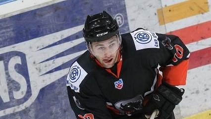 Hokejista Štěpán Novotný ještě v dresu Lev Poprad Hokejista Štěpán Novotný ještě v dresu Lev Poprad