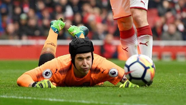 Petr Čech absolvoval jubilejní 100. zápas v dresu Arsenalu v Premier League. A vítězně. Petr Čech absolvoval jubilejní 100. zápas v dresu Arsenalu v Premier League. A vítězně.