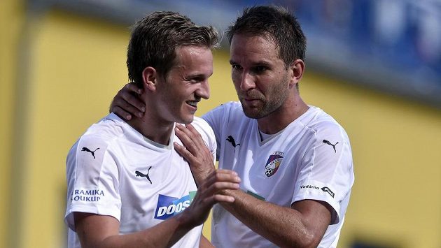 Jihlavský odchovanec Jan Kopic a jeho spoluhráč z Plzně Marek Bakoš se radují z vítězného gólu. Jihlavský odchovanec Jan Kopic a jeho spoluhráč z Plzně Marek Bakoš se radují z vítězného gólu.