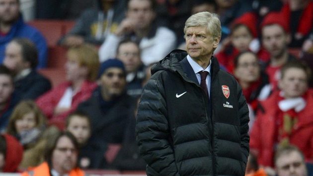 Zklamaný kouč Kanonýrů Arséne Wenger. Zklamaný kouč Kanonýrů Arséne Wenger.
