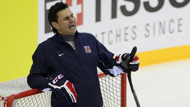 Kouč české hokejové reprezentace Vladimír Růžička. Kouč české hokejové reprezentace Vladimír Růžička.