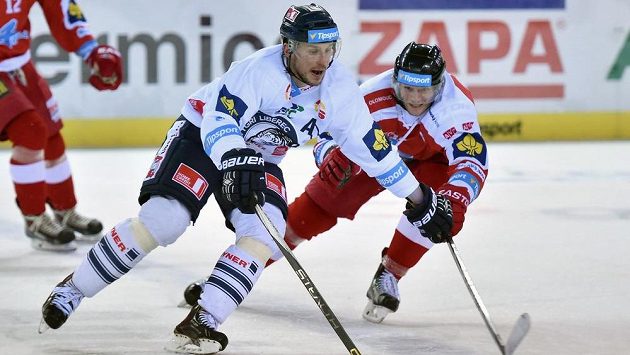 Liberecký Petr Vampola (vlevo) a Marek Laš z Olomouce. Liberecký Petr Vampola (vlevo) a Marek Laš z Olomouce.