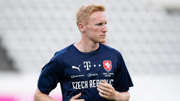 Václav Jemelka při tréninku před přípravnými zápasy s Austrálií a Nigérií. Václav Jemelka při tréninku před přípravnými zápasy s Austrálií a Nigérií.