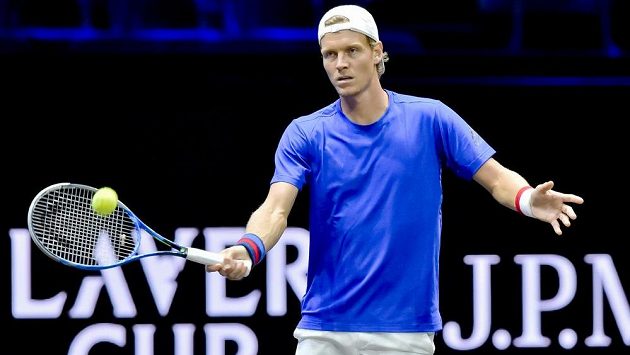 Tomáš Berdych na tréninku před premiérovým Laver Cupem. Tomáš Berdych na tréninku před premiérovým Laver Cupem.