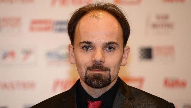 Automobilový jezdec Petr Fulín během vyhlašení ankety Zlatý volant za rok 2013. Automobilový jezdec Petr Fulín během vyhlašení ankety Zlatý volant za rok 2013.