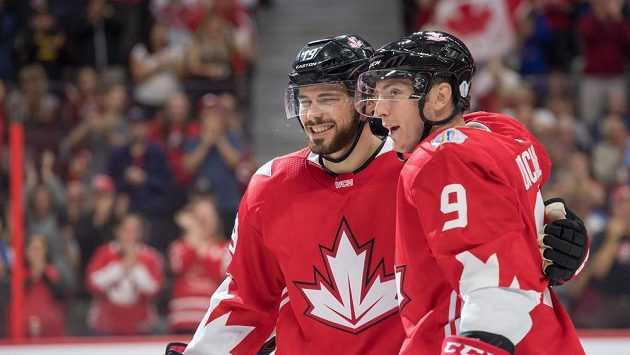 Tyler Seguin (vlevo) se nakonec na Světovém poháru nepředstaví. Vpravo Matt Duchene. Tyler Seguin (vlevo) se nakonec na Světovém poháru nepředstaví. Vpravo Matt Duchene.