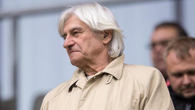 Ladislav Škorpil glosuje dění na české fotbalové scéně Ladislav Škorpil glosuje dění na české fotbalové scéně