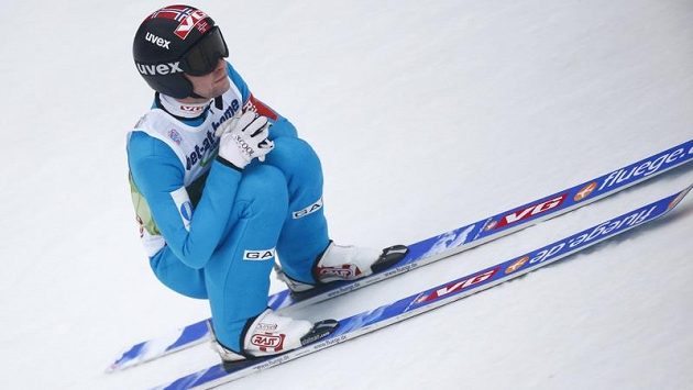 Nor Anders Jacobsen se na letech v Harrachově nepředstaví. Nor Anders Jacobsen se na letech v Harrachově nepředstaví.