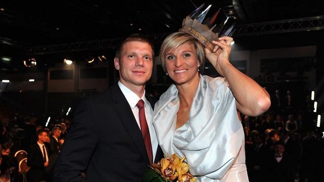 Barbora Špotáková, vítězska ankety Sportovec roku 2012, a její přítel Lukáš Novotný. Barbora Špotáková, vítězska ankety Sportovec roku 2012, a její přítel Lukáš Novotný.