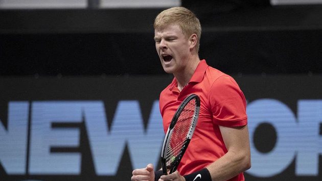 Brit Kyle Edmund během finále turnaje v New Yorku. Brit Kyle Edmund během finále turnaje v New Yorku.