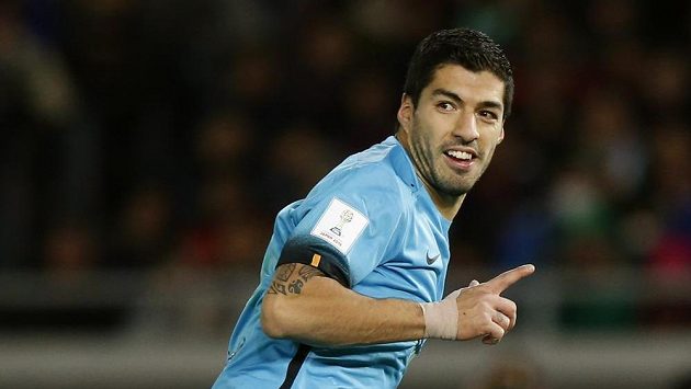 Luis Suárez se raduje z gólu proti Kuang-čou Evergrande. Luis Suárez se raduje z gólu proti Kuang-čou Evergrande.