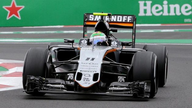 Sergio Pérez při domácí Velké ceně Mexika. Sergio Pérez při domácí Velké ceně Mexika.