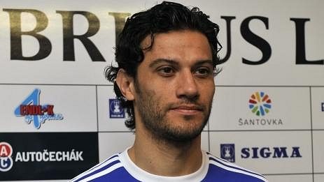 Brazilský fotbalista Rossi Silva mění Sigmu Olomouc za Jablonec. Brazilský fotbalista Rossi Silva mění Sigmu Olomouc za Jablonec.