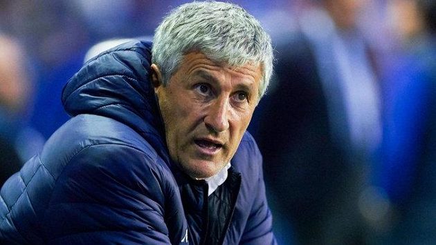 Bývalý trenér fotbalistů Barcelony Quique Setién. Bývalý trenér fotbalistů Barcelony Quique Setién.