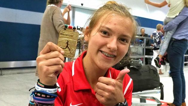 Barbora Malíková se z Keni vrátila se zlatou medailí. Barbora Malíková se z Keni vrátila se zlatou medailí.