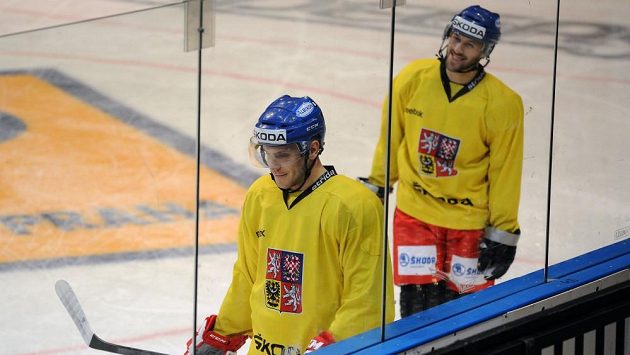 Bratři Tomáš (vlevo) a Ivan Rachůnkovi během tréninku české hokejové reprezentace v O2 areně. Bratři Tomáš (vlevo) a Ivan Rachůnkovi během tréninku české hokejové reprezentace v O2 areně.