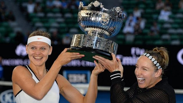 Lucie Šafářová a Bethanie Matteková-Sandsová. Lucie Šafářová a Bethanie Matteková-Sandsová.