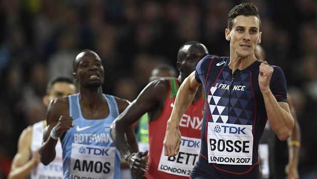 Na trati 800 metrů překvapivě na MS triumfoval Francouz Pierre-Ambroise Bosse. Na trati 800 metrů překvapivě na MS triumfoval Francouz Pierre-Ambroise Bosse.