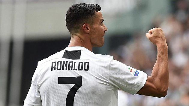 Cristiano Ronaldo není v nominaci portugalské reprezentace Cristiano Ronaldo není v nominaci portugalské reprezentace