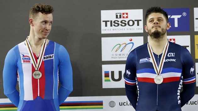 Tomáš Bábek (vlevo) se podělil o stříbrnou medaili s Francouzem Lafargem. Tomáš Bábek (vlevo) se podělil o stříbrnou medaili s Francouzem Lafargem.
