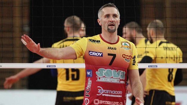 Lubomír Staněk z Liberce ve finále ligy volejbalistů proti Brnu. Lubomír Staněk z Liberce ve finále ligy volejbalistů proti Brnu.